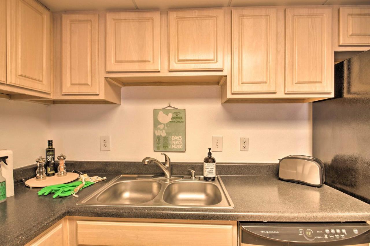Eco-Bungalow Condo Pensacola Beach Access! Exterior photo
