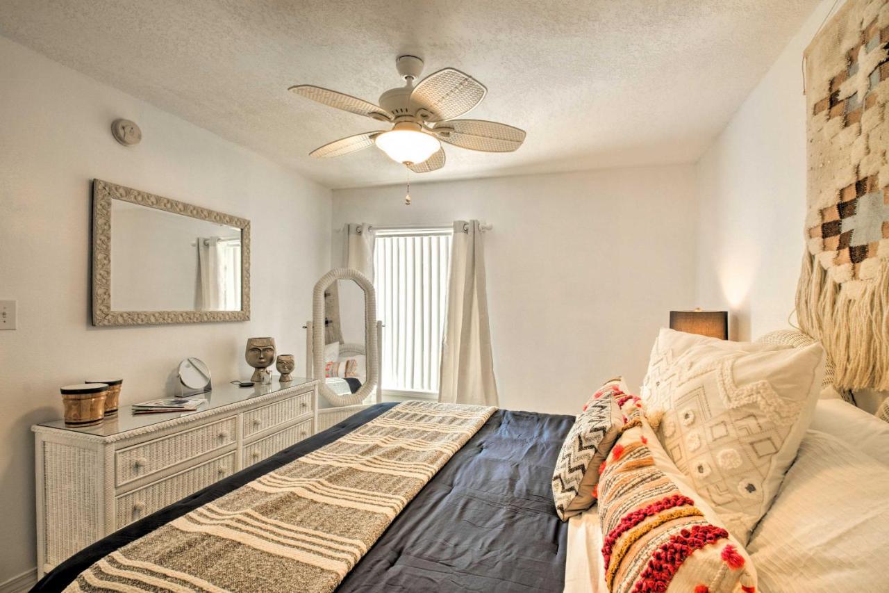 Eco-Bungalow Condo Pensacola Beach Access! Exterior photo